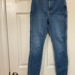 Everlane - The Way High Skinny Jean. Size: 28 Regular. Very good condition. 