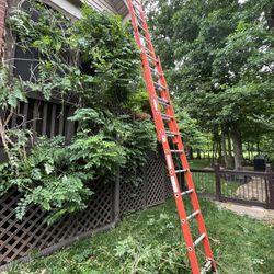20ft Fiberglass And Aluminum Extension Ladder
