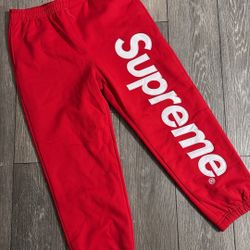 Supreme Sweats 