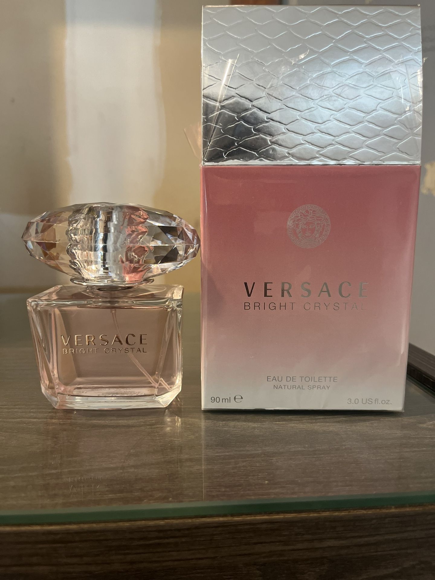 Versace Bright Crystal Perfume