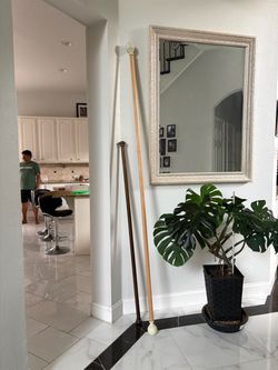 Wooden rod 102” metal 75””