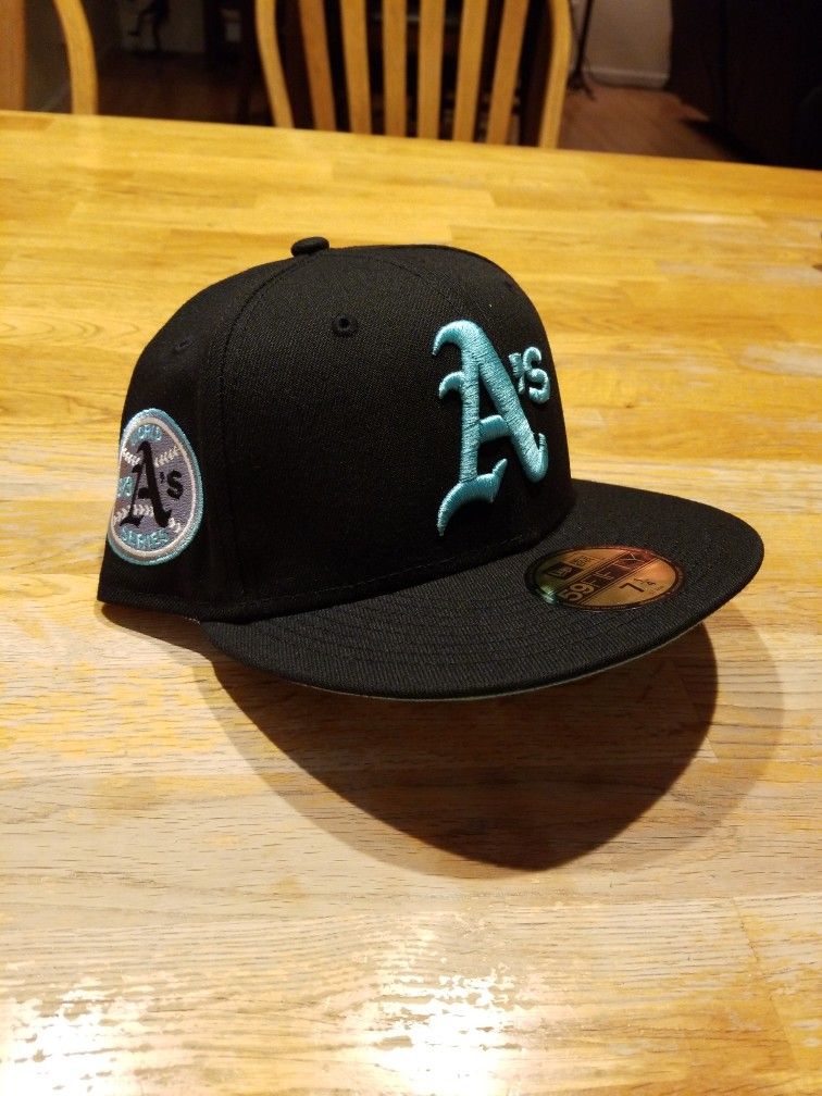 New Era Oakland Athletics Size 7 1/4