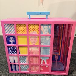 Barbie Dream Closet Playset Folding Wardrobe Carry Case