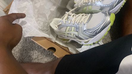 ASICS kayano