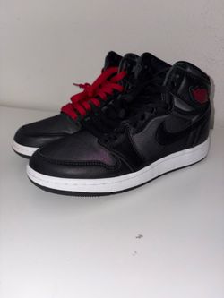 Jordan 1 retro high black satin gym red black (GS)