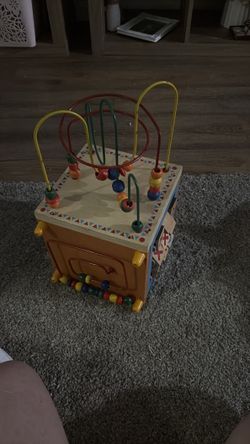 Child’s activity cube