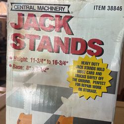 2 Jack Stands  3 Ton Capacity 