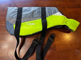 Cabela’s L Dog Life Jacket