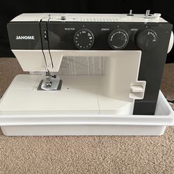 Janome 1522DG Mechanical Sewing Machine