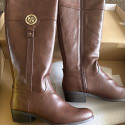 Liz Claiborne brown leather boots