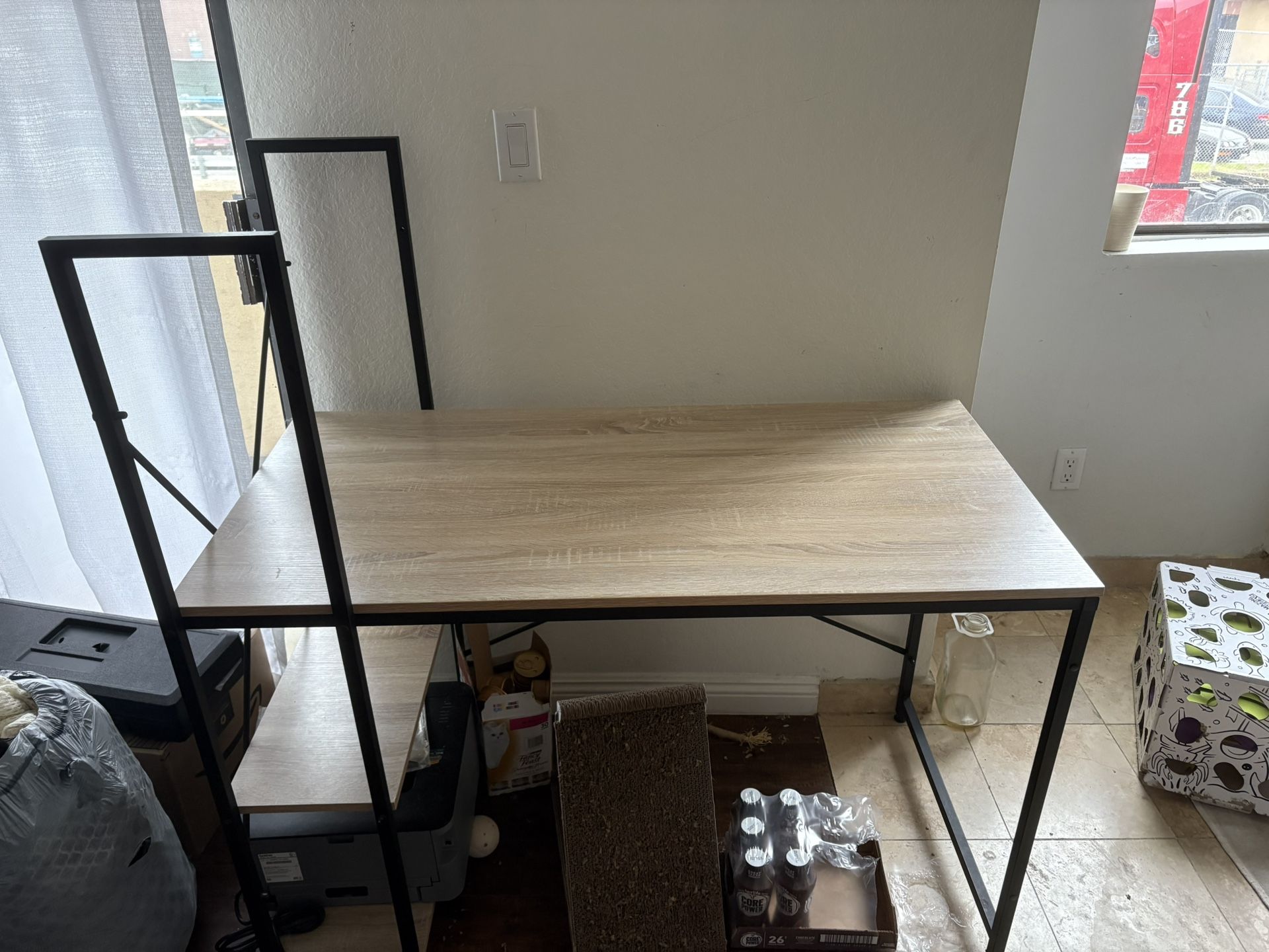 Work Desk