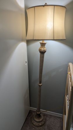 Floor Lamp -Antique 