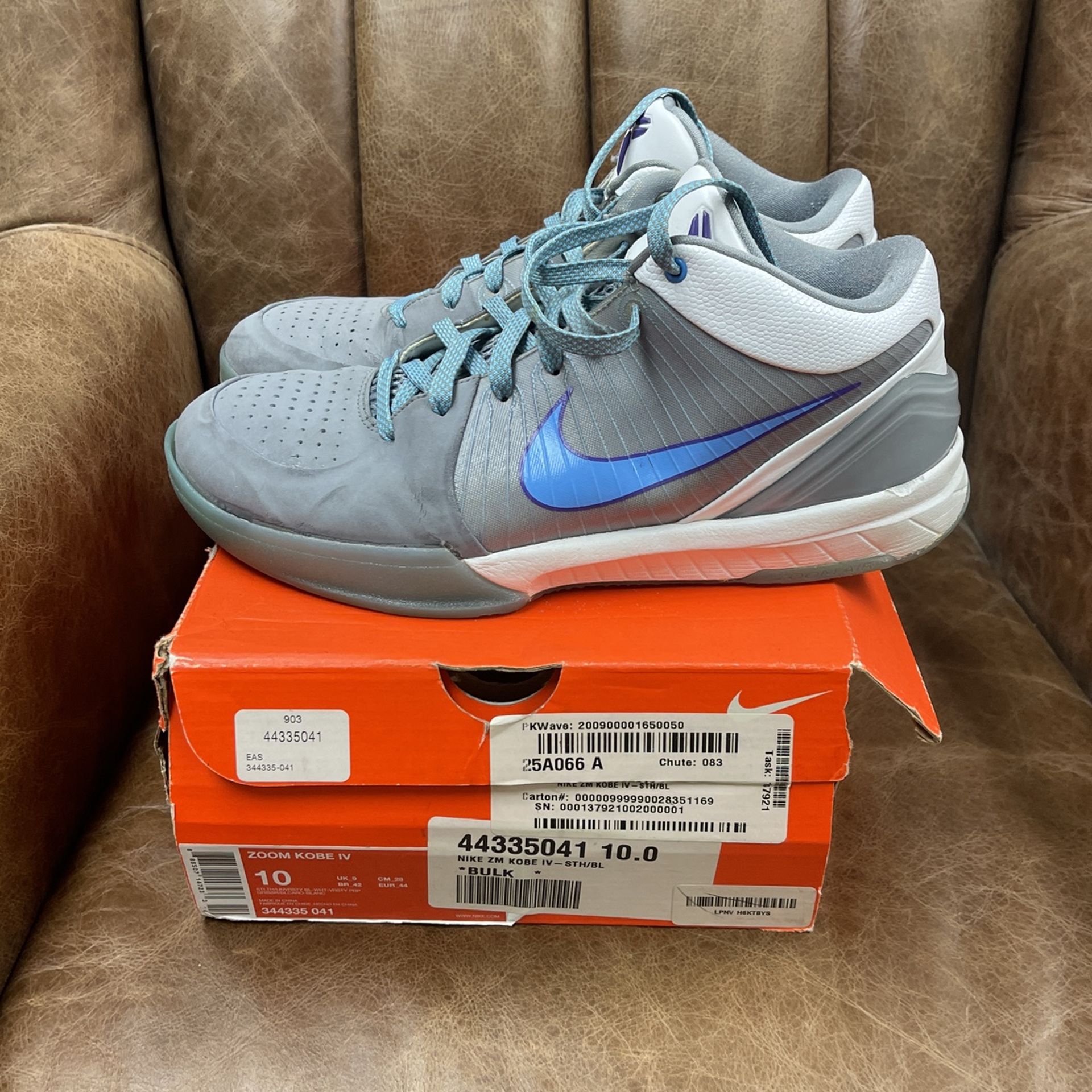 *Rare* Minneapolis Kobe 4 Size 10