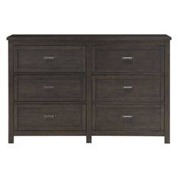 Dresser With Spacious Drawers 