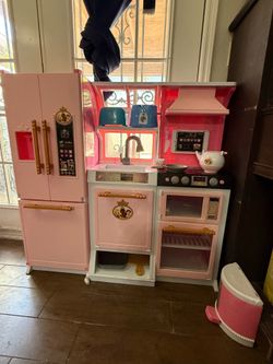 Princess kitchen and accessories