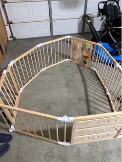 Baby playpen