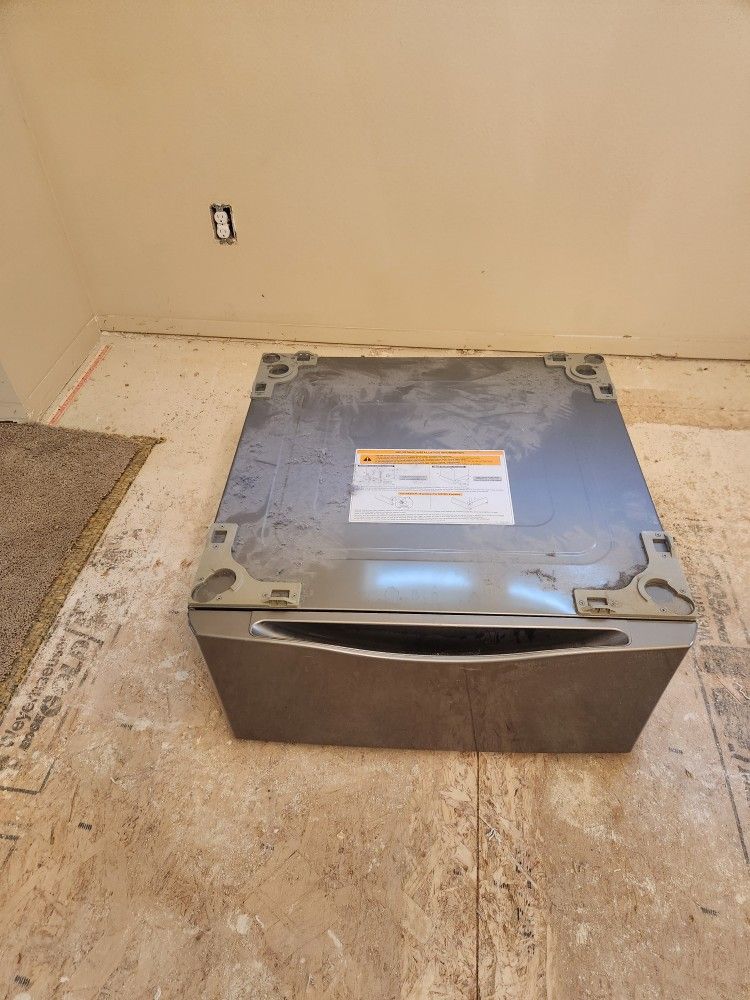 Washer And Dryer Pedestals