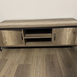 Coffee table/entertainment