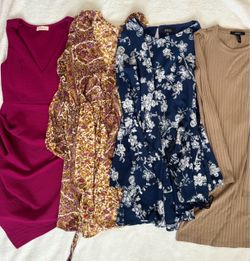 Women’s clothing lot size Small