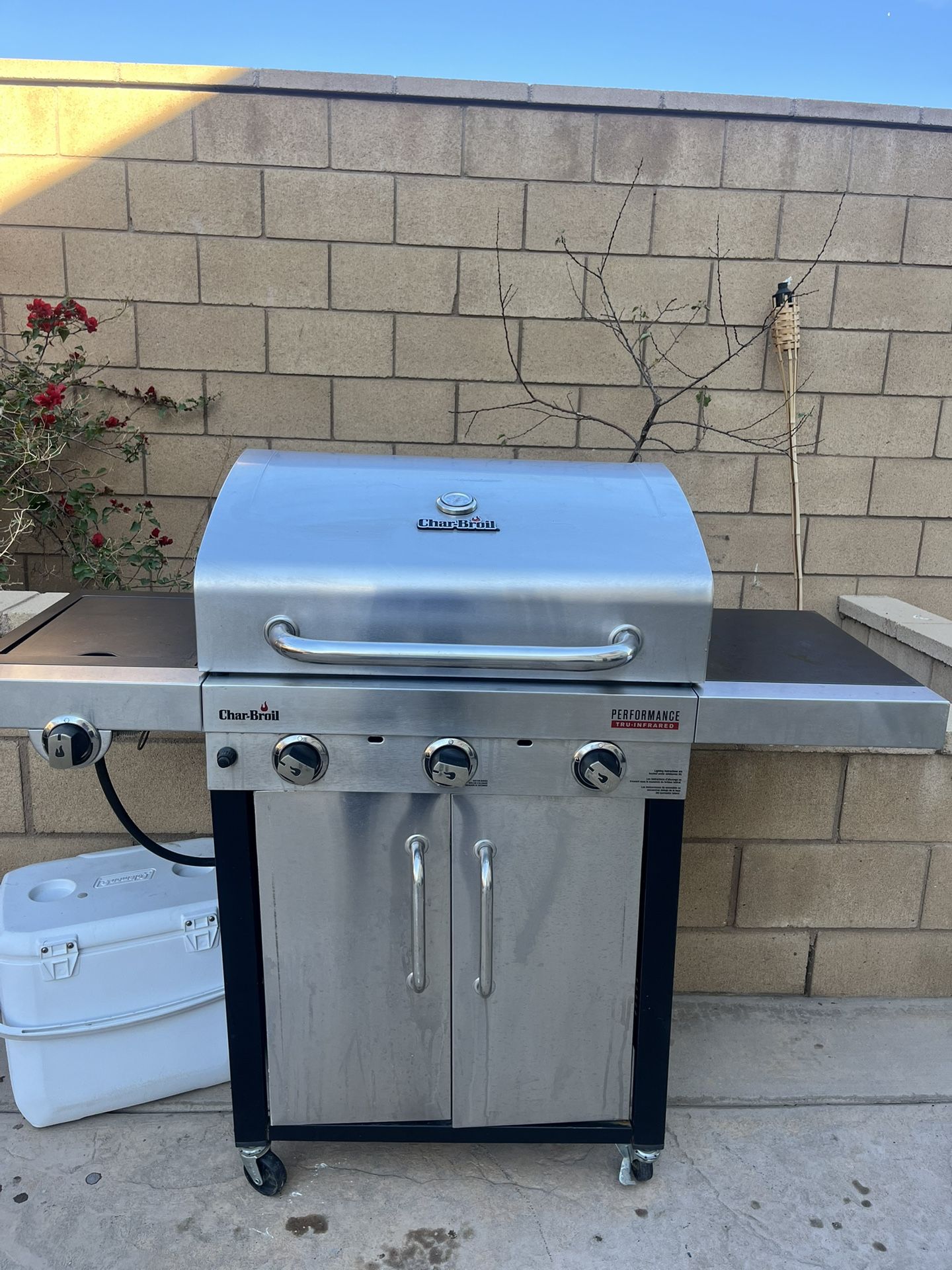 Charbroil Performance Grill Bbq