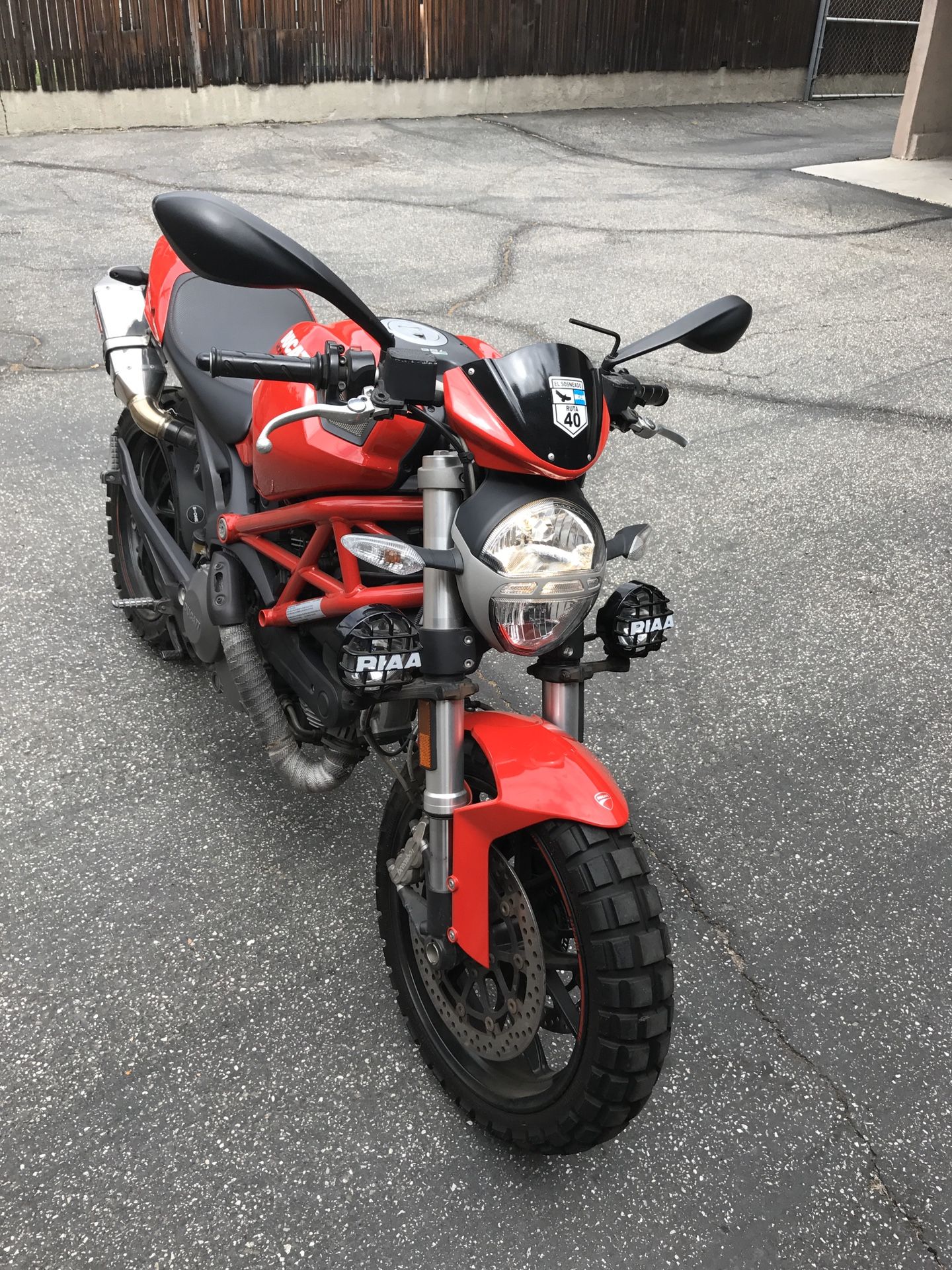 Ducati monster 796