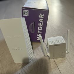 Net Gear Mesh Extenders 