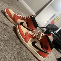 *Rare Jordan 1 Mid