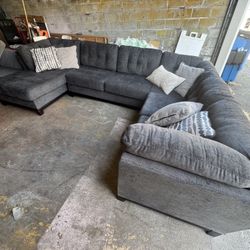 Grey Wrap Around Sectional Couch “WE DELIVER”