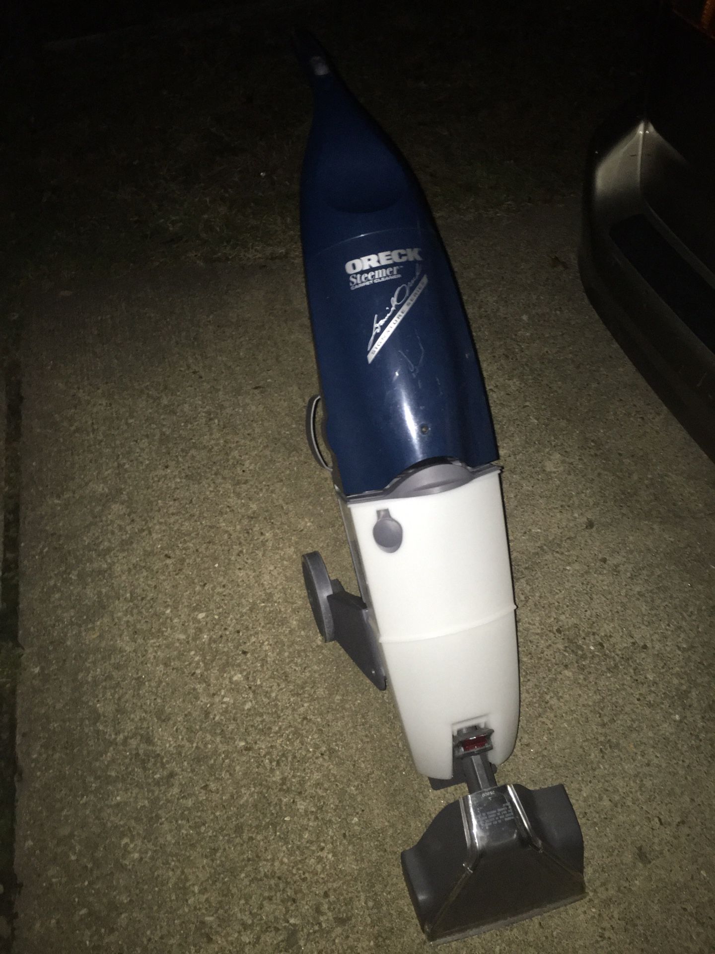 Like new Oreck carpet steam cleaner only $75