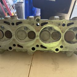 Volvo Penta AQ125 Marine Cylinder Head 1000160