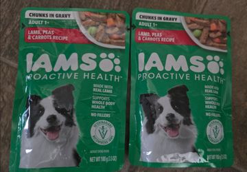 Iams dog wet food pouch bundle set too