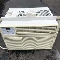 Very Good Condition Soleus Air Conditioner 