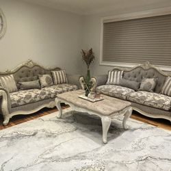 Beautiful Italian Roma Living Room Set