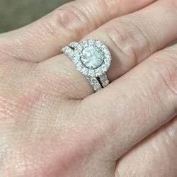 Engagement Ring and Wedding Band Set