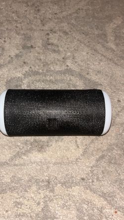 Black Bluetooth speaker