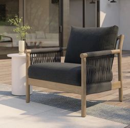 Outdoor Lounge Chair