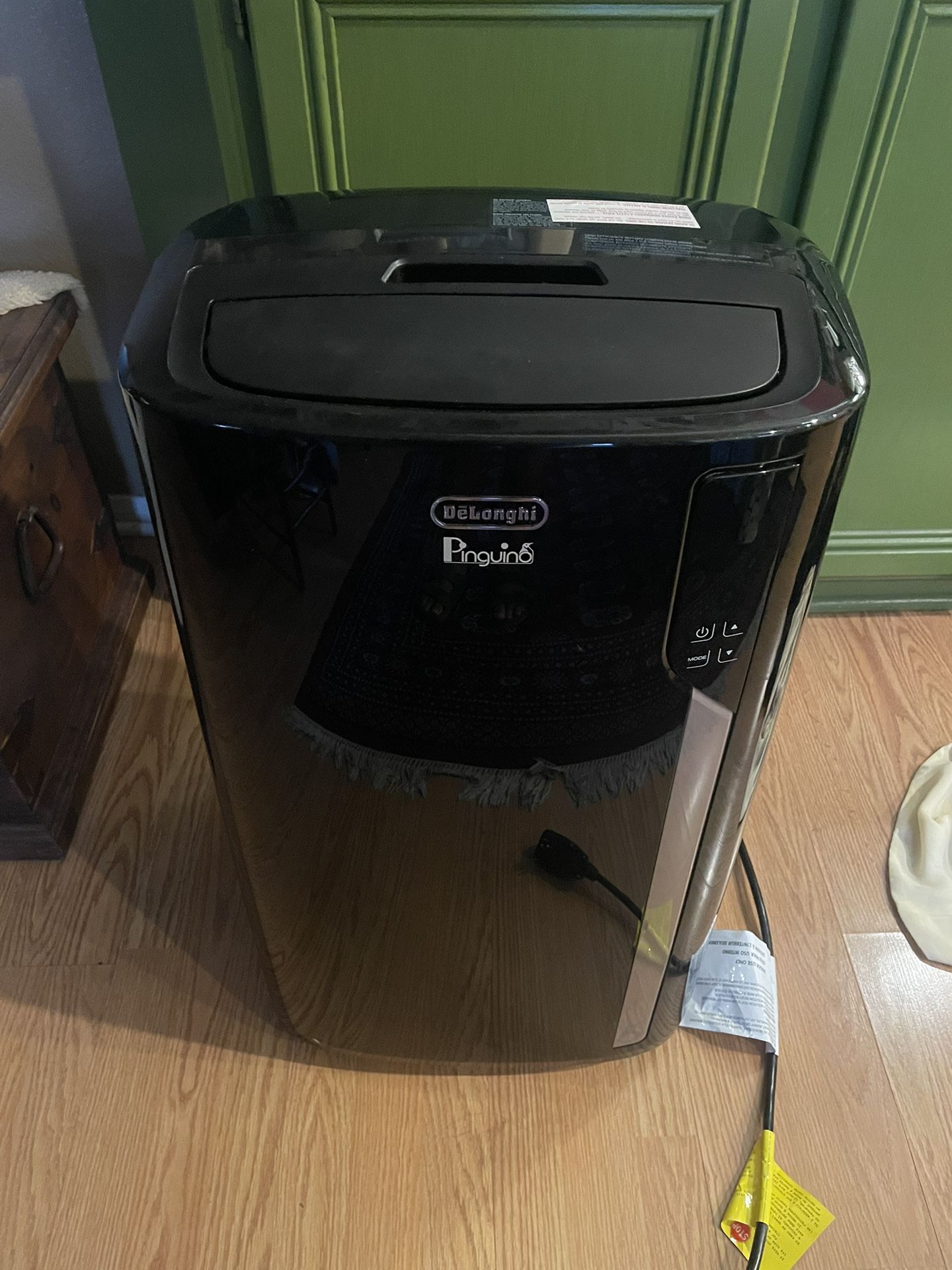 DeLonghi Pinguino Portable AC Unit