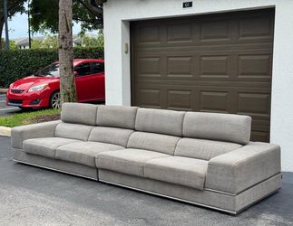 🛋️ Couch/Sofa Sectional - Perazzi - Delivery Available 🚛