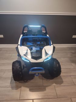 Hyper HPR900 12V Kids Ride-On UTV Like New