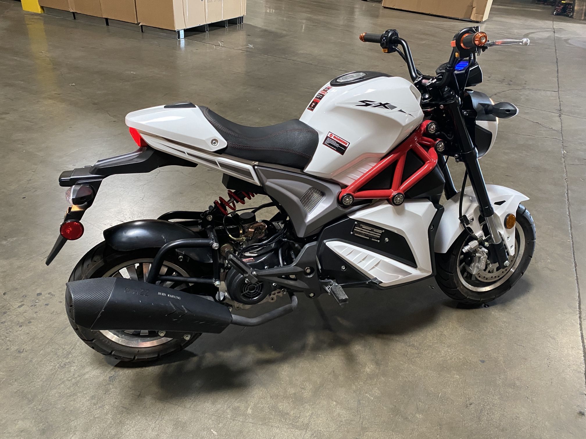 50cc Ducati Clone 49cc Moped Scooter Motorcycle | Venom X21 50cc