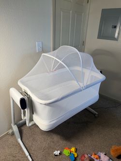 Maydolly Smart Baby Bassinet