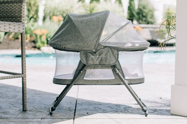 Travel Rocking Bassinet