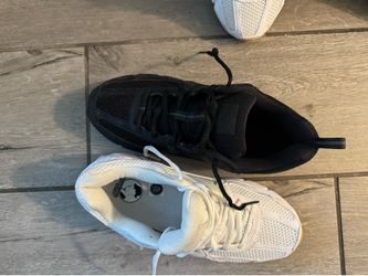 Nike black and white size 9