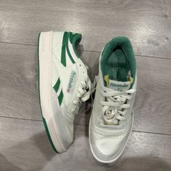 Reebok Size 8.5 Men Used