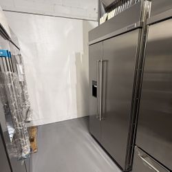 KitchenAid 48” Built-In Side-by-Side Refrigerator – Stainless Steel – Ice & Water Dispenser – Like New!