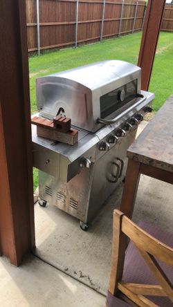 Propane grill