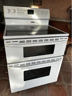 Maytag Gemini Series Glass Top Electric Double Oven.
