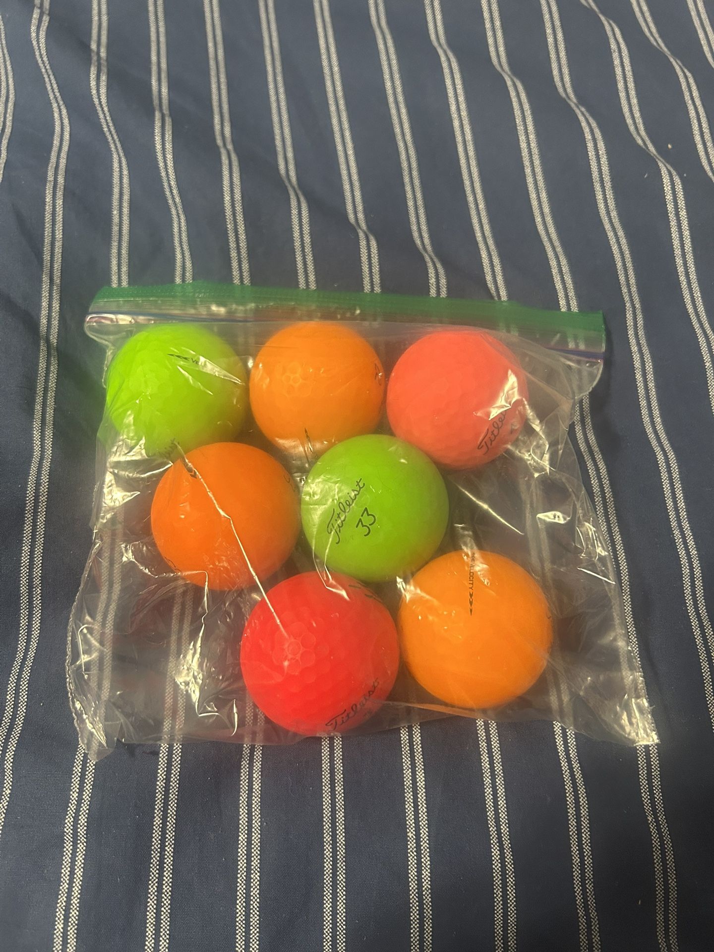 7 Pack Different Colored Titleist Golf Balls 