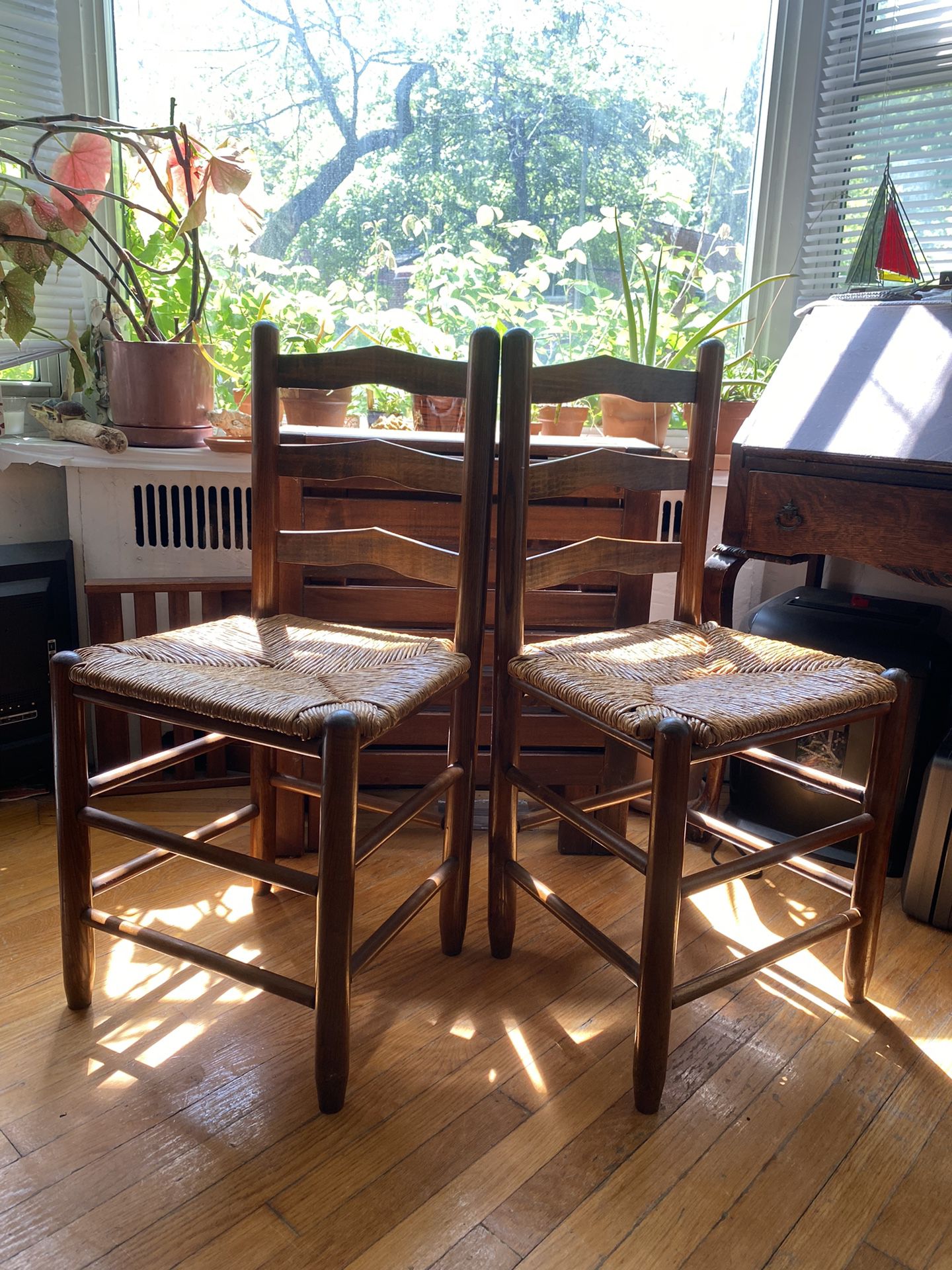 2 Donie Chair Company, Inc. Cathedral Top Ladder Back Chairs With Rush seat