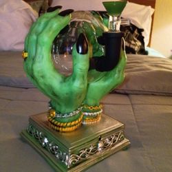 Witchy Vase With Lights And Sounds